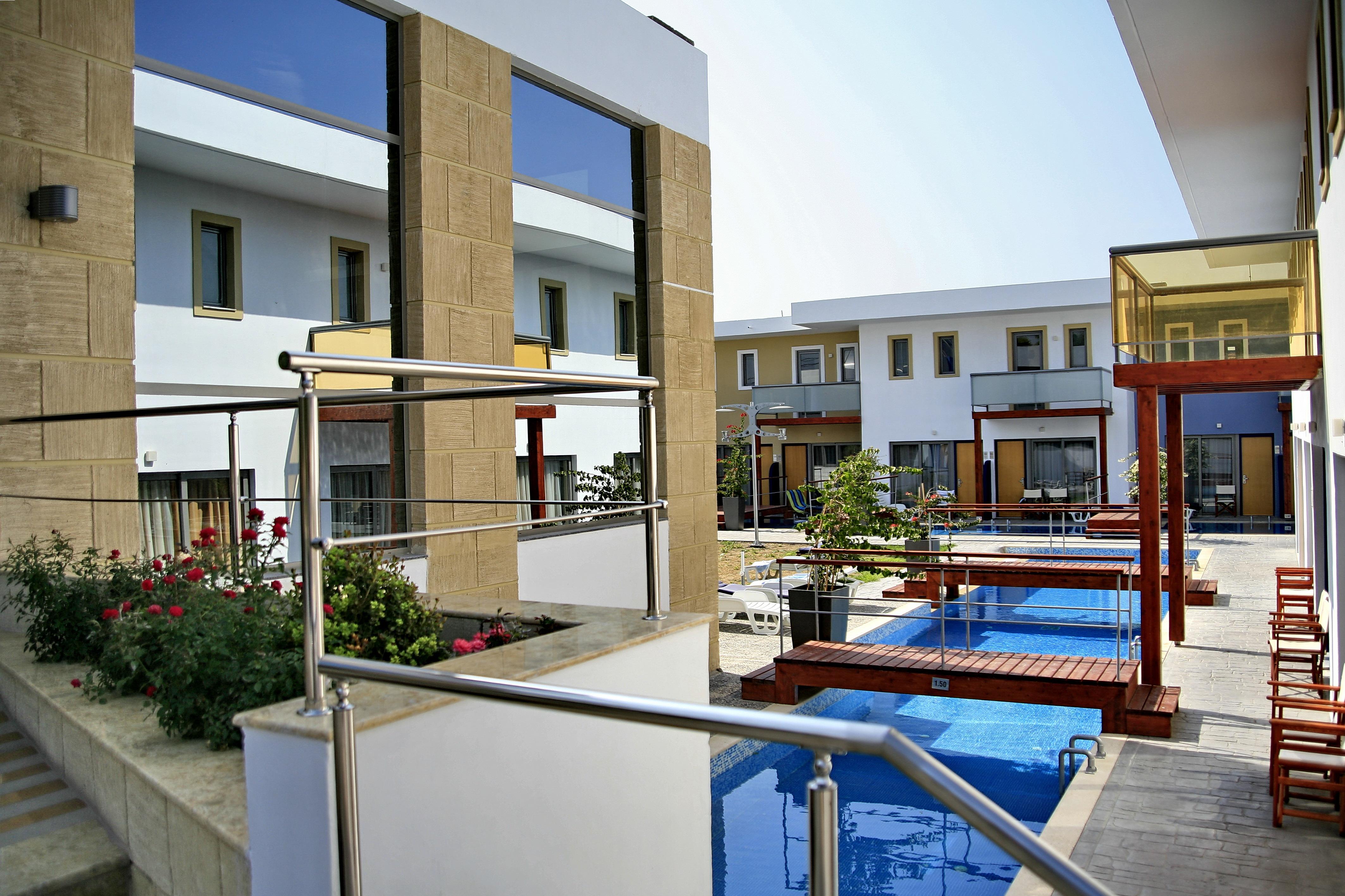 All Senses Ocean Blue Sea Side Resort Кремасти Экстерьер фото