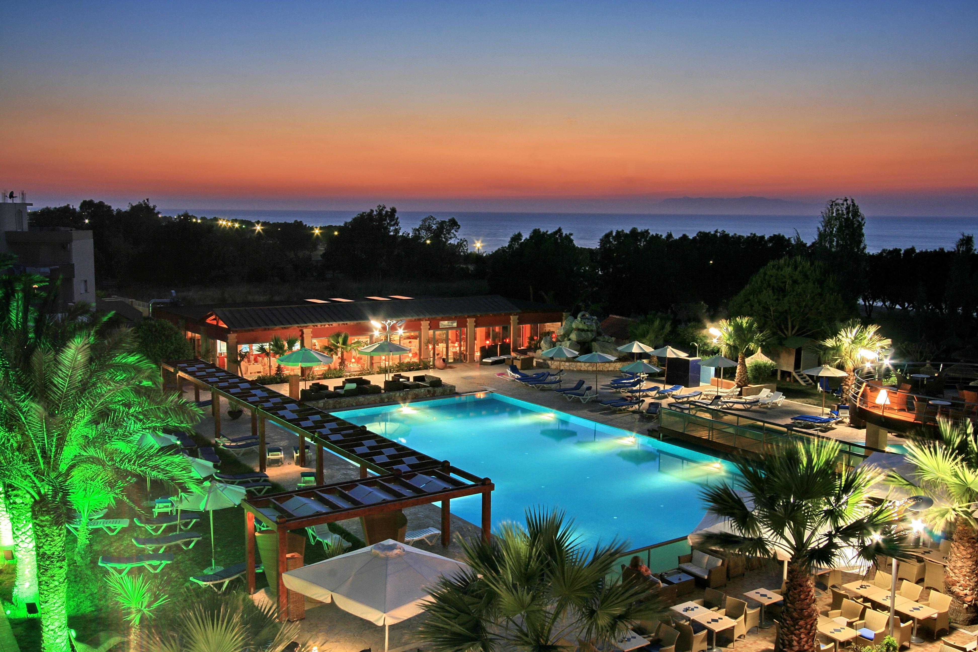 All Senses Ocean Blue Sea Side Resort Кремасти Экстерьер фото